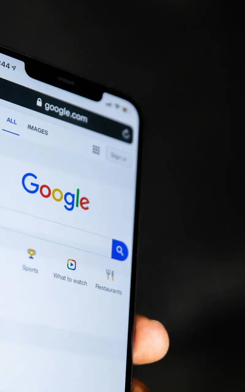 SEO Content vs Brand Content: What's the Difference? — Ngital blog cover image